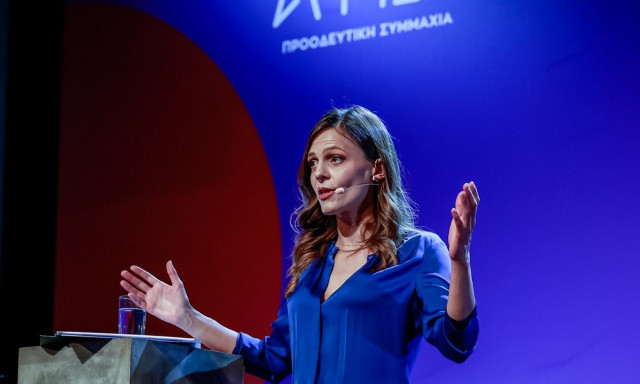 Έφη Αχτσιόγλου: Πρόταση για debate με τον Στέφανο Κασσελάκη