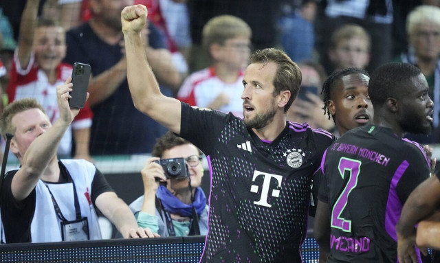 Champions League: Ντέρμπι Μπάγερν – Γιουνάιτεντ στο Μόναχο | Το τηλεοπτικό πρόγραμμα