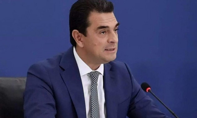 Κώστας Σκρέκας: Αύριο ανακοινώνονται παρεμβάσεις σε καλάθι του νοικοκυριού και μαθητή