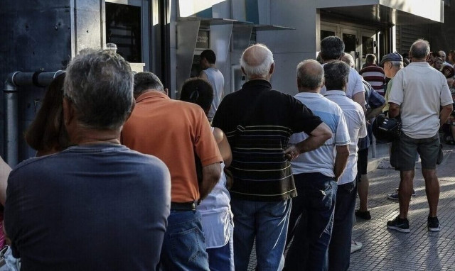 Eπίδομα προσωπικής διαφοράς: Aπό 100 έως 200 ευρώ θα λάβουν οι συνταξιούχοι