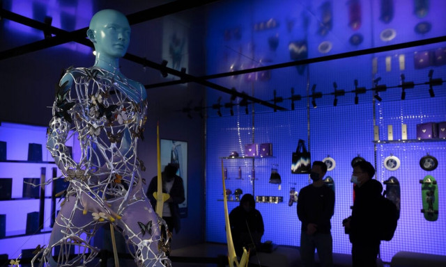 Ευκαιρίες αλλά και τεράστιες προκλήσεις γεννάει η τεχνητή νοημοσύνη