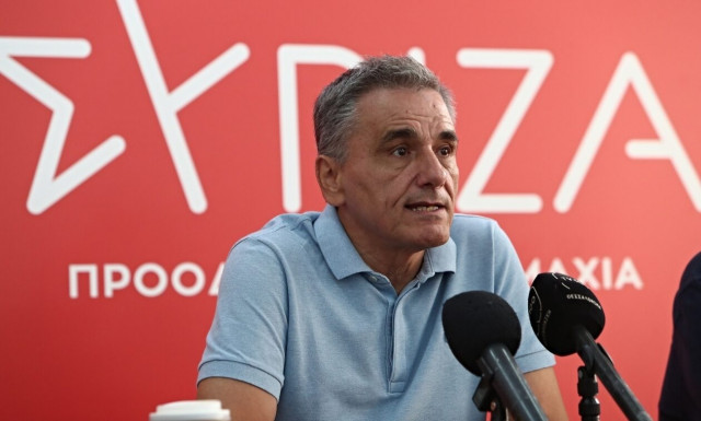 Ευκλείδης Τσακαλώτος: «Δεν μπορεί να γίνεται καμπάνια με αυτή τη λάσπη»