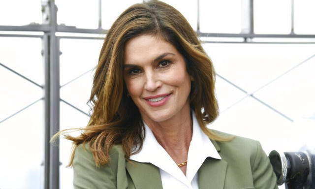 Σίντι Κρόφορντ: «Η Όπρα μου είχε φερθεί σαν σκλάβα» - Τι αποκάλυψε το τοπ μόντελ σε νέο ντοκιμαντέρ