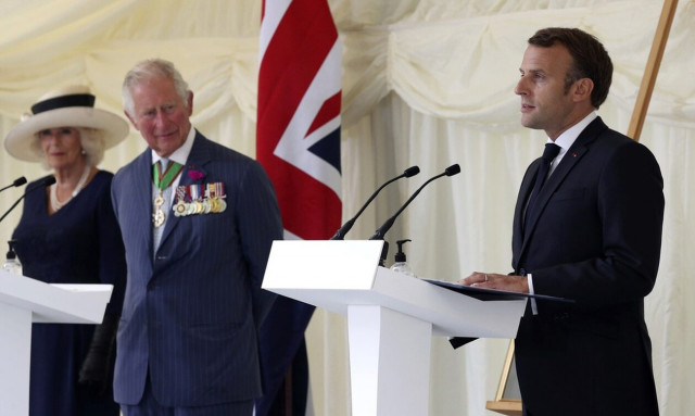 Στη Γαλλία ο βασιλιάς Κάρολος: Η δεξίωση στις Βερσαλλίες και το «ραντεβού» της Καμίλα με τη Μπριζίτ