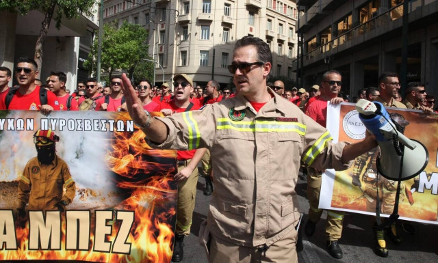 Χωρίς απρόοπτα οι απεργιακές διαδηλώσεις στο κέντρο της Αθήνας για το εργασιακό νομοσχέδιο