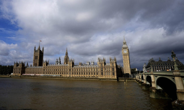 Κατασκοπεία υπέρ της Ρωσίας στη Βρετανία: Απαγγέλθηκαν κατηγορίες κατά πέντε Βούλγαρων