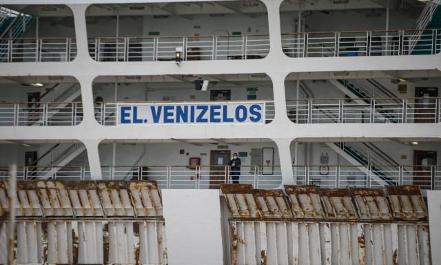 Ελευθέριος Βενιζέλος: Απέπλευσε τα ξημερώματα για τα Χανιά μετά τη μηχανική βλάβη