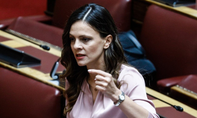 ΣΥΡΙΖΑ: Βγήκαν τα «μαχαίρια» στα δύο στρατόπεδα Αχτσιόγλου - Κασσελάκη