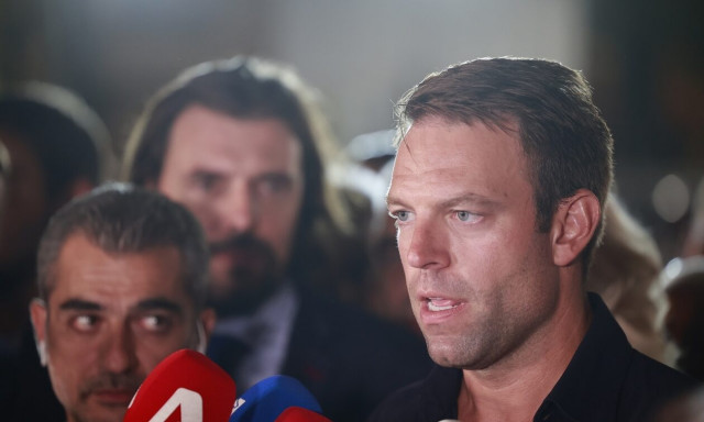 Στέφανος Κασσελάκης: Τιμώ και σέβομαι την Έφη Αχτσιόγλου