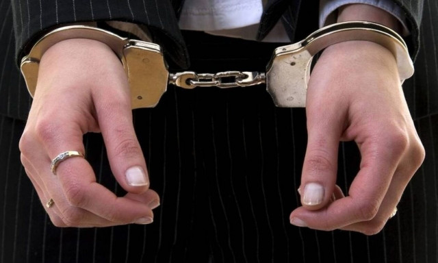 Θεσσαλονίκη: 17χρονος έκρυβε σε κουτιά παπουτσιών πάνω από 6 κιλά ηρωίνης