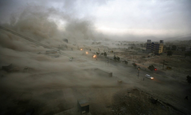 Ιράν: Τρεις νεκροί και εκατοντάδες στα νοσοκομεία λόγω σφοδρής αμμοθύελλας