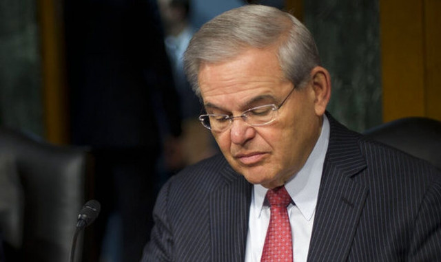 ΗΠΑ: Ο κυβερνήτης του Νιου Τζέρσι ζήτησε την παραίτηση του γερουσιαστή Μενέντεζ