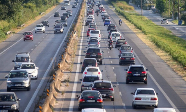 Κίνηση τώρα: «Κόκκινος» ο Κηφισός - Ακινητοποιημένο λεωφορείο στην Πανεπιστημίου