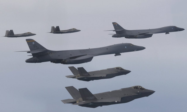 Φινλανδία: Μαχητικά F-35 προσγειώθηκαν για πρώτη φορά σε... αυτοκινητόδρομο