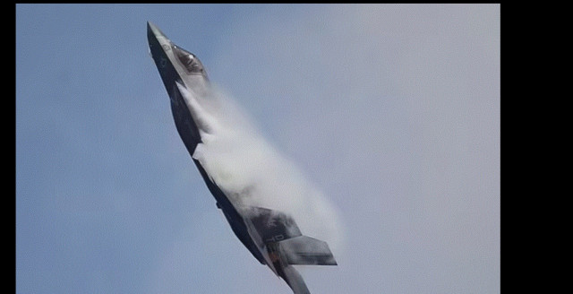 HΠΑ: «Είμαι ο πιλότος του F-35 που έπεσε, στείλτε ασθενοφόρο» - Το τηλεφώνημα στην άμεση δράση