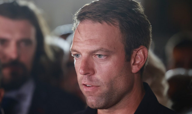 Στέφανος Κασσελάκης: Στα ελληνικά θέλω δουλειά - Πατάω στα βήματα Ανδρέα Παπανδρέου και Αλέξη Τσίπρα