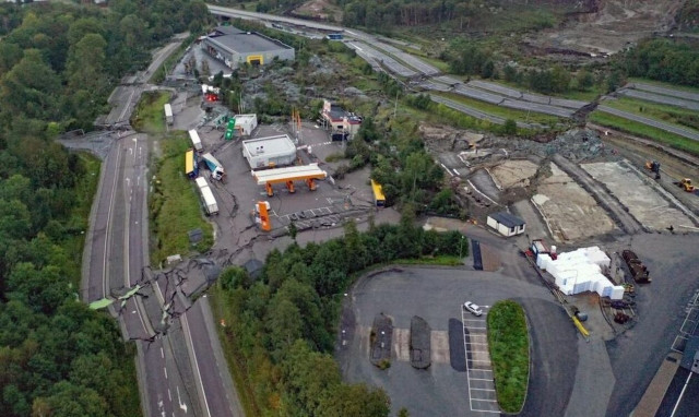 Σουηδία: Κατέρρευσε μέρος αυτοκινητόδρομου - Τρεις τραυματίες