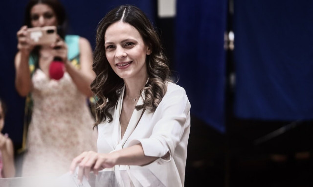 Έφη Αχτσιόγλου: «Έχω αγωνία για τον ΠΑΟΚ» - Στο γραφείο της θα δει τα αποτελέσματα των εκλογών