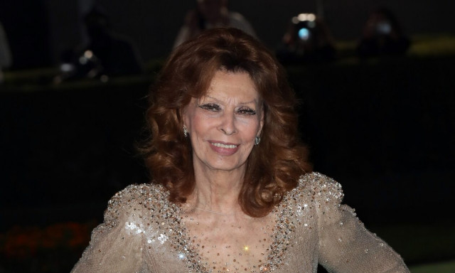 Σοφία Λόρεν: Στο χειρουργείο μετά από ατύχημα στο σπίτι της