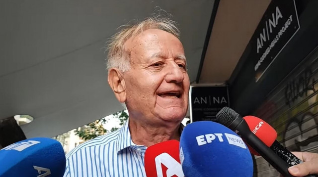 Εκλογές ΣΥΡΙΖΑ: Ψήφισε ο πατέρας του Στέφανου Κασσελάκη - Τι είπε