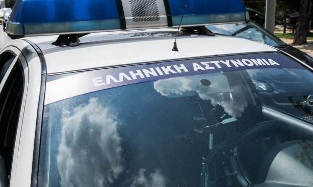 Πάτρα: 23χρονη κατηγορεί τον πατέρα της για βιασμό - «Παίρνει φάρμακα», λέει η οικογένεια της