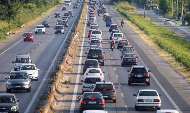 Κίνηση στους δρόμους: Καθυστερήσεις στην Αττική Οδό - Στο «κόκκινο» ο Κηφισός