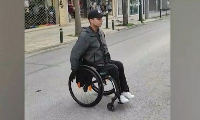 Αθήνα: Σάλος με τη συμπεριφορά οδηγού λεωφορείου σε ΑμεΑ - Η ανακοίνωση ΟΑΣΑ και ΟΣΥ