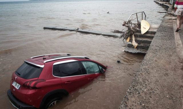 Storm 'Elias' continues - Problems in the regional network and Western Thessaly