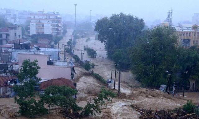 Κακοκαιρία Elias: Σαρρώνει Δυτική Ελλάδα και Ιόνιο - Μαζικά μηνύματα του 112