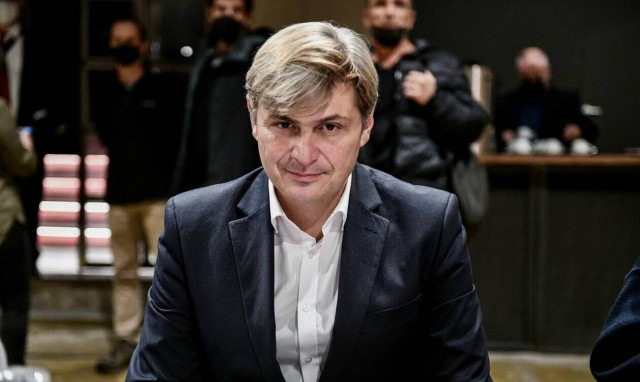 Φαραντούρης: «Είναι πολύ σημαντικό ότι ο ΣΥΡΙΖΑ... παράγει ειδήσεις»