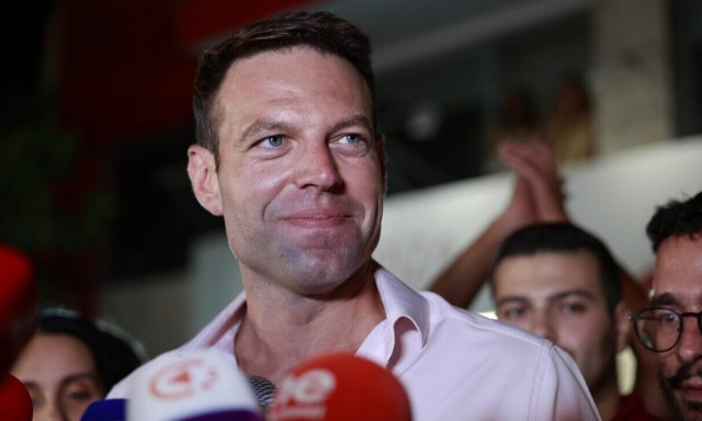 DW - ΣΥΡΙΖΑ: Aναστροφή της παρακμής ή διάσπαση