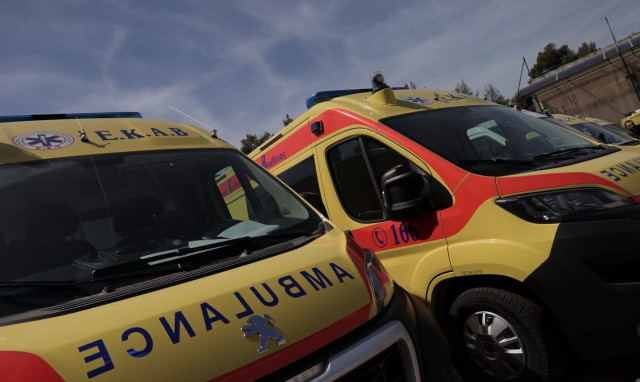 Κόρινθος: Αυτοκίνητο παρέσυρε μαθητή έξω σχολείο