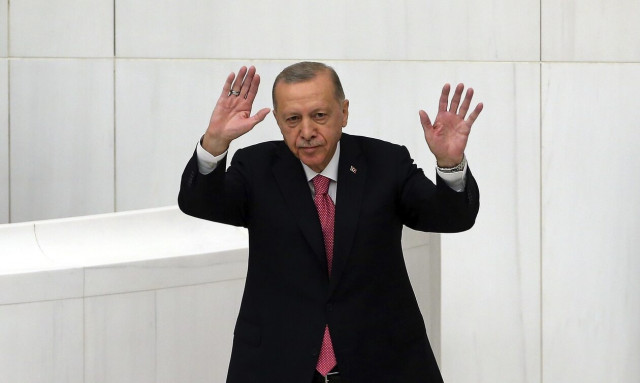 Οι Ευρωπαίοι κάνουν και πάλι το χατίρι στον Ερντογάν: Του δίνουν €10 δισ. για τους πρόσφυγες