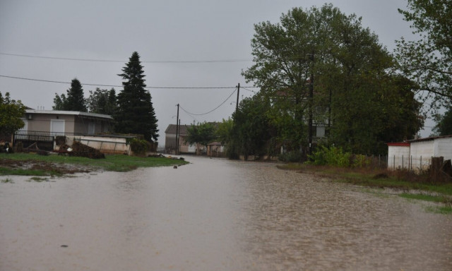 Κακοκαιρία Elias: Μήνυμα του 112 σε Αρμένι και Νίκη για εκκένωση