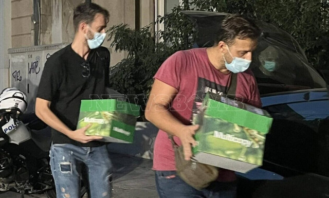 Κολωνάκι: Αυτός ήταν ο ιδιοκτήτης της αποθήκης που ήταν γεμάτη όπλα