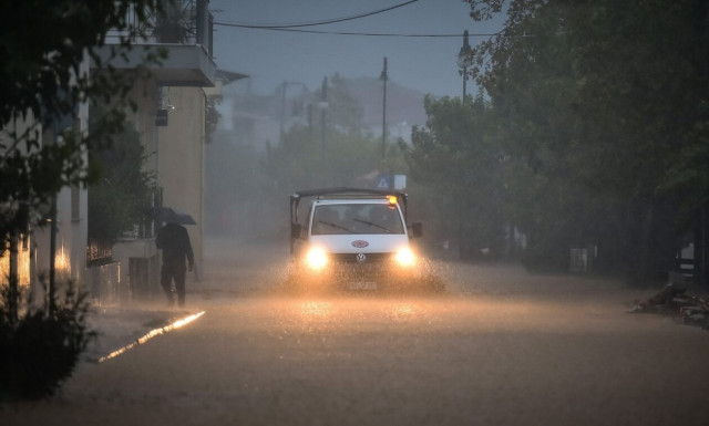 Κασσελάκης: «Η σκέψη μου στους ανθρώπους που περνούν δύσκολα απόψε»