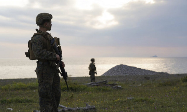 Σουηδία: Άγριες συγκρούσεις μεταναστών στους δρόμους - Κατεβάζουν τον στρατό