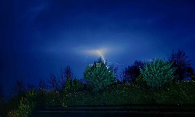 Κακοκαιρία Elias: «Βροχή» κεραυνών στην Εύβοια - Εικόνες που κόβουν την ανάσα