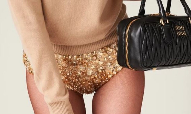 Αντιδράσεις για τα εσώρουχα με παγιέτες αξίας... 5.600 δολαρίων