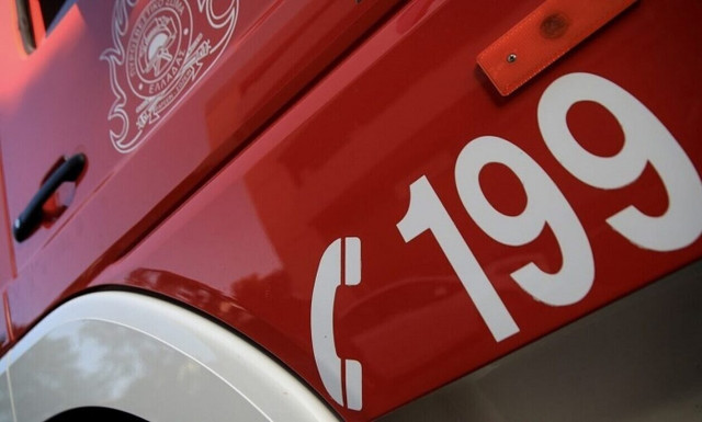 Νέο Ηράκλειο: Υπό έλεγχο η πυρκαγιά που ξέσπασε σε συνεργείο - Αποκαταστάθηκε η κυκλοφορία