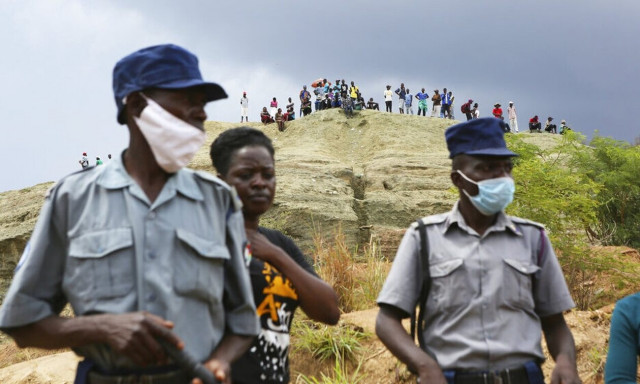 Έξι νεκροί, 15 παγιδευμένοι στην κατάρρευση μέρους ορυχείου στη Ζιμπάμπουε
