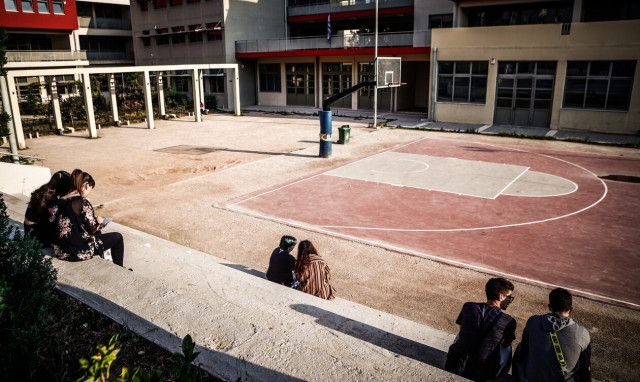 Κακοκαιρία Elias: Ποια σχολεία δεν ανοίγουν τη Δευτέρα στον Βόλο