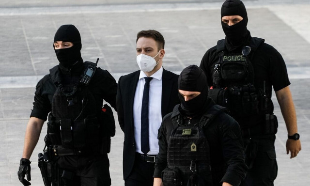 Γλυκά Νερά: Ένοχος ο Μπάμπης Αναγνωστόπουλος - «Να απορριφθεί το ελαφρυντικό του σύννομου βίου»