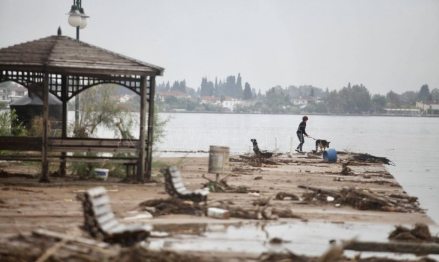 Ο «Elias» παραμένει απειλητικός και την Παρασκευή - Θεσσαλία και Εύβοια μετρούν τις πληγές τους