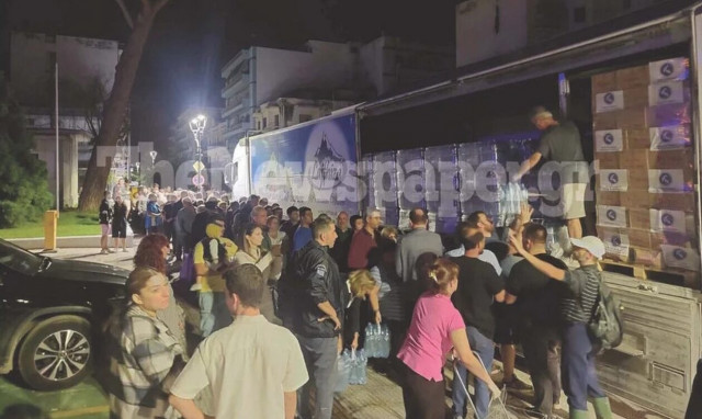 Κακοκαιρία Elias: Συνεχίζονται οι ουρές από τους πολίτες για μία εξάδα νερό στον Βόλο