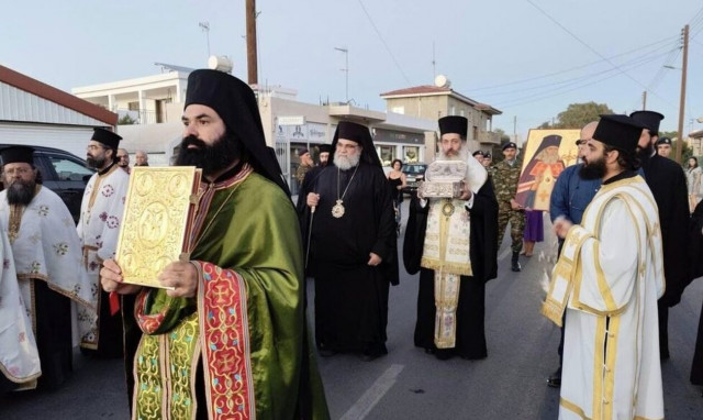 Ιερά Λείψανα του Αγίου Λουκά του Ιατρού στην Αγία Βαρβάρα Λευκωσίας