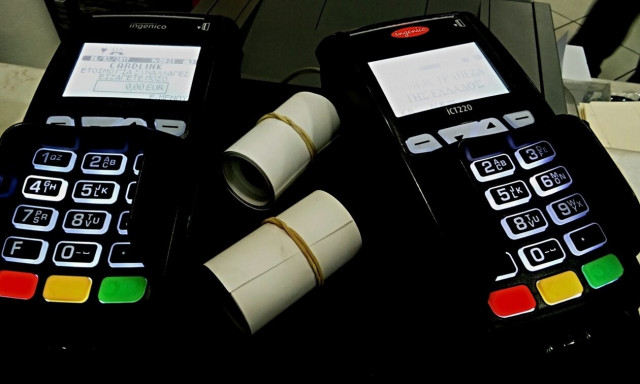 POS: Σε ποιους κλάδους γίνεται υποχρεωτική η χρήση τους – Ταξί, περίπτερα, λαϊκές και… άλλοι