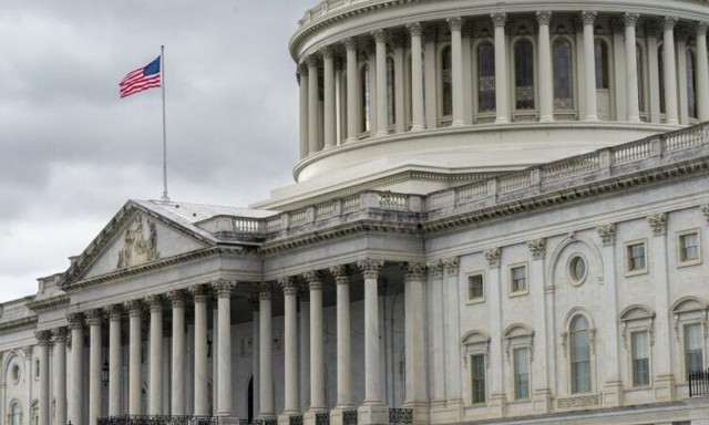 ΗΠΑ:  Οι Ρεπουμπλικάνοι κλείνουν την  χρηματοδότηση – Κινδυνεύουν να κλείσουν κρατικές υπηρεσίες