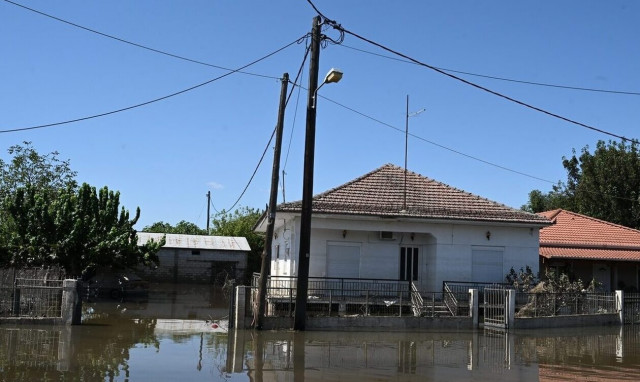 ΔΕΔΔΗΕ για Βόλο: Ολοκληρώνονται οι εργασίες για το ρεύμα - Τι πρέπει να κάνουν οι καταναλωτές