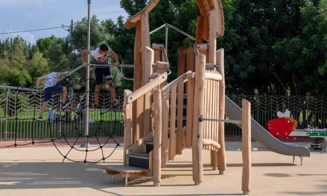 Αναμόρφωση της παιδικής χαράς στην Ακαδημία Πλάτωνος